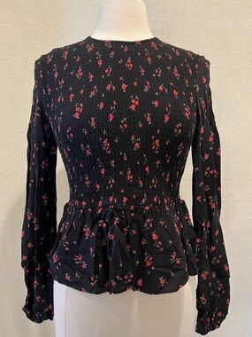 Divided by H&M Black and Red Floral Smocked Top